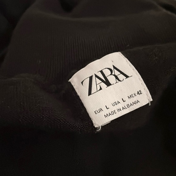 Zara Black Fitted Ribbed Turtleneck Sweater Large - Classic & Sophisticated - Picture 4 of 4